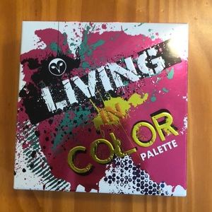 Living in color palette
